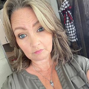 Meet your Posher, Malinda